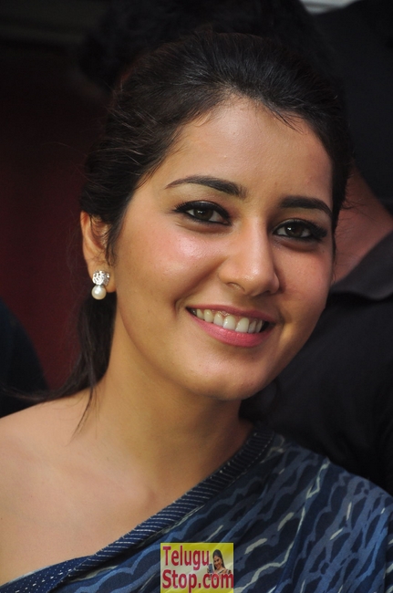 Rashi khanna new pics 6- Photos,Spicy Hot Pics,Images,High Resolution WallPapers Download