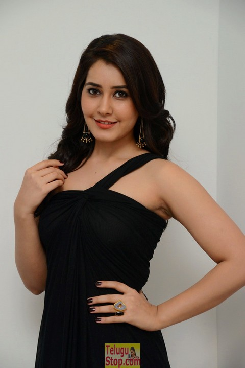 Rashi khanna new stills 5- Photos,Spicy Hot Pics,Images,High Resolution WallPapers Download