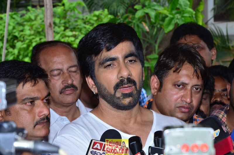 Raviteja at his brother bharath 11th day ceremony- Photos,Spicy Hot Pics,Images,High Resolution WallPapers Download