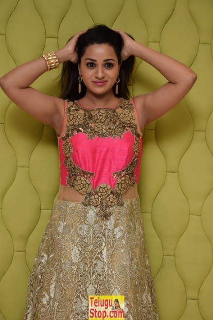 Reshma rathore new stills- Photos,Spicy Hot Pics,Images,High Resolution WallPapers Download