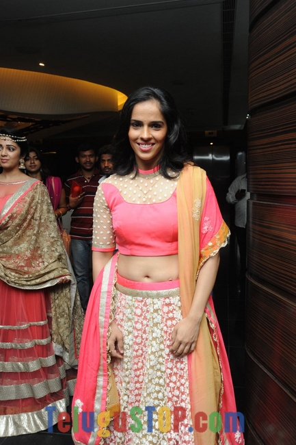 Saina nehwal stills- Photos,Spicy Hot Pics,Images,High Resolution WallPapers Download