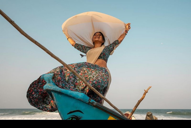 Sakshi agarwal image in half saree with waist and navel beauty-Actresssakshi, Sakshi Agarwal, Sakshiagarwal Photos,Spicy Hot Pics,Images,High Resolution WallPapers Download