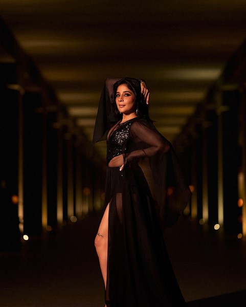 Sakshi agarwal is captivating with her intoxicating beauty-Actresssakshi, Biggboss, Sakshi Agarwal, Sakshiagarwal Photos,Spicy Hot Pics,Images,High Resolution WallPapers Download