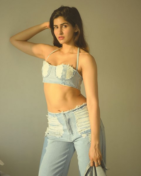 Sakshi malik looks beautiful and impresses her fans-Actresssakshi, Hdsakshi, Sakshi Malik, Sakshimalik Photos,Spicy Hot Pics,Images,High Resolution WallPapers Download