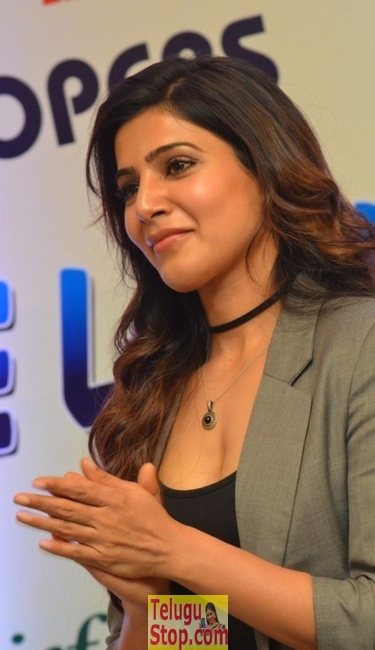 Samantha at bbd brochure launch- Photos,Spicy Hot Pics,Images,High Resolution WallPapers Download