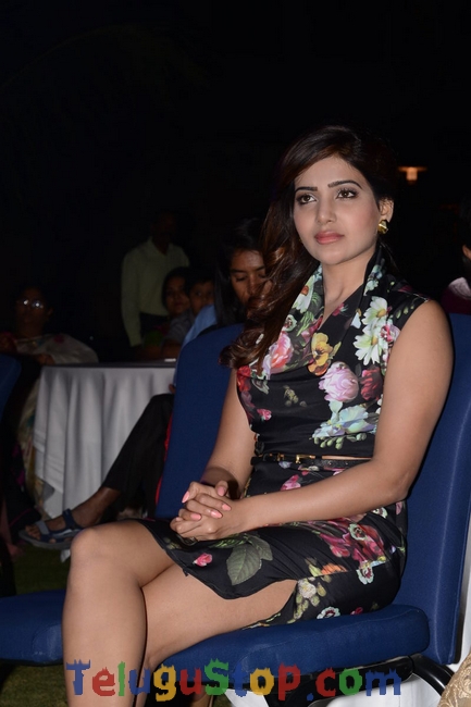 Samantha new pics- Photos,Spicy Hot Pics,Images,High Resolution WallPapers Download