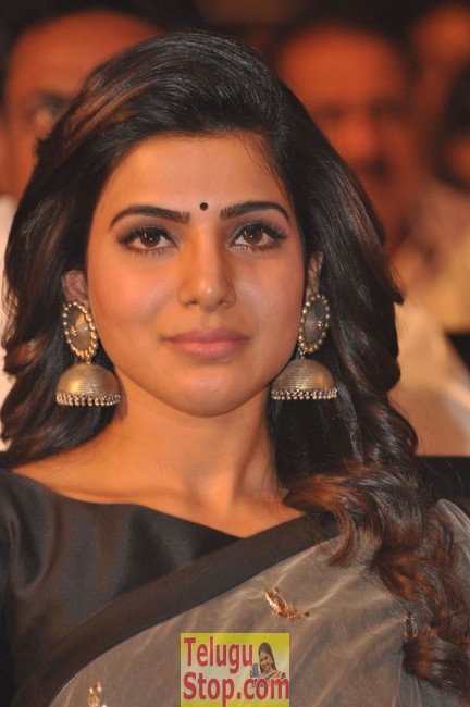 Samantha new stills 6- Photos,Spicy Hot Pics,Images,High Resolution WallPapers Download