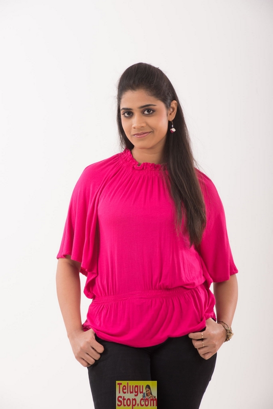 Samatha latest stills- Photos,Spicy Hot Pics,Images,High Resolution WallPapers Download