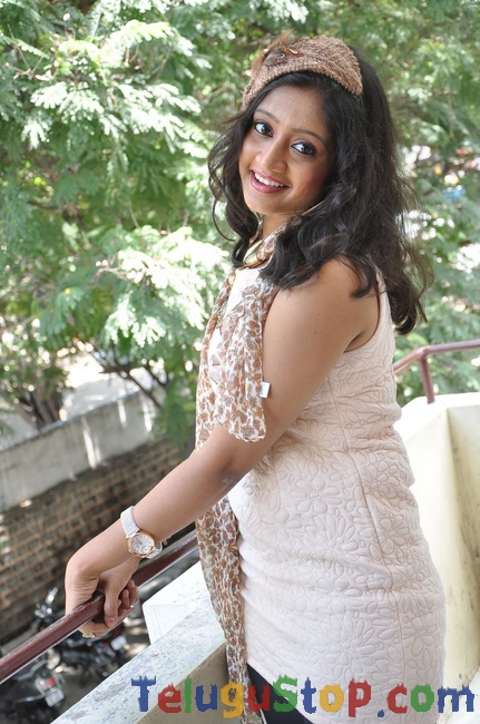 Sandeepthi latest stills- Photos,Spicy Hot Pics,Images,High Resolution WallPapers Download