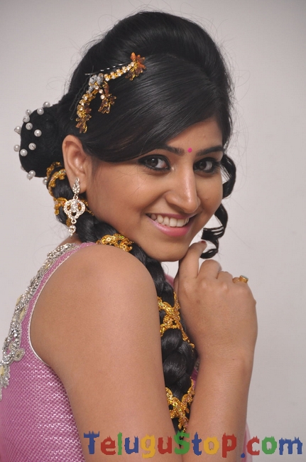 Shamili latest stills- Photos,Spicy Hot Pics,Images,High Resolution WallPapers Download