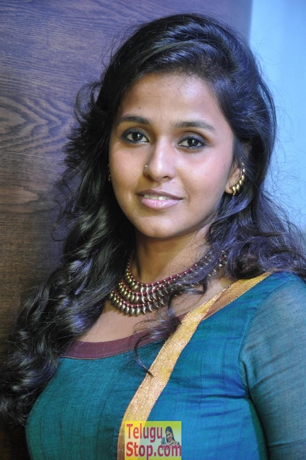 Smitha baha stills- Photos,Spicy Hot Pics,Images,High Resolution WallPapers Download