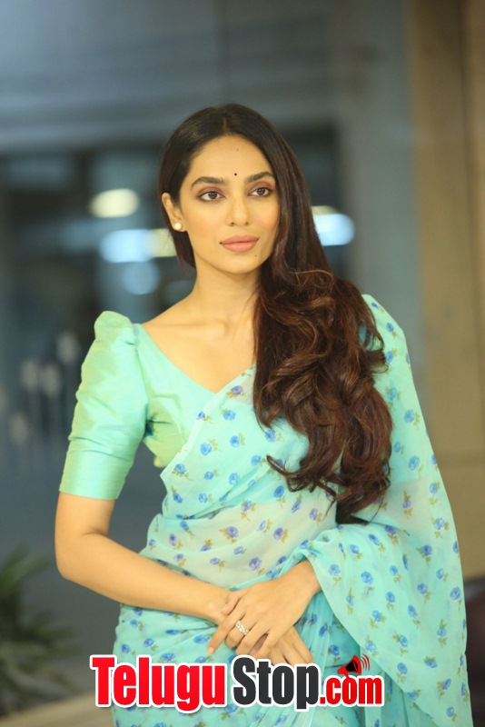 Sobhita dhulipala new photos- Photos,Spicy Hot Pics,Images,High Resolution WallPapers Download