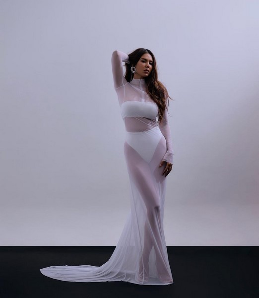 Sonam bajwa flaunts beauty in white and white-Actresssonam, Miamor, Answerssonam, Sonam Bajwa, Sonam Bajwa Age, Sonambajwa, Sonam Bajwa Hot Photos,Spicy Hot Pics,Images,High Resolution WallPapers Download