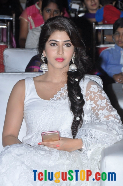 Sonarika bhadoria stills- Photos,Spicy Hot Pics,Images,High Resolution WallPapers Download