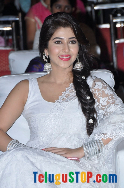 Sonarika bhadoria stills- Photos,Spicy Hot Pics,Images,High Resolution WallPapers Download