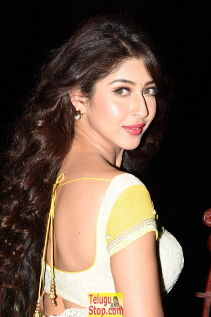 Sonarika new pics- Photos,Spicy Hot Pics,Images,High Resolution WallPapers Download