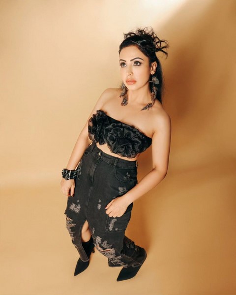 Spicy pictures of actress nandini rai-Actress Nandini, Actressnandini, Nandini, Nandini Rai, Nandinirai, Nandini Rai Hot, Nandini Workout Photos,Spicy Hot Pics,Images,High Resolution WallPapers Download