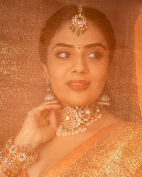 Sreemukhi graces ugadi with a special photoshoot-Anchorsreemukhi, Hot Sreemukhi, Sreemukhi, Sreemukhi Dance, Sreemukhi Hd, Sreemukhi Hot, Sreemukhilatest Photos,Spicy Hot Pics,Images,High Resolution WallPapers Download
