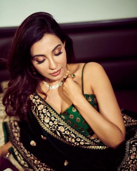 Stunning beauty parvati nair adorable looks-Actressparvati, Parvathinairs, Parvati, Parvati Nair, Parvatinair Photos,Spicy Hot Pics,Images,High Resolution WallPapers Download