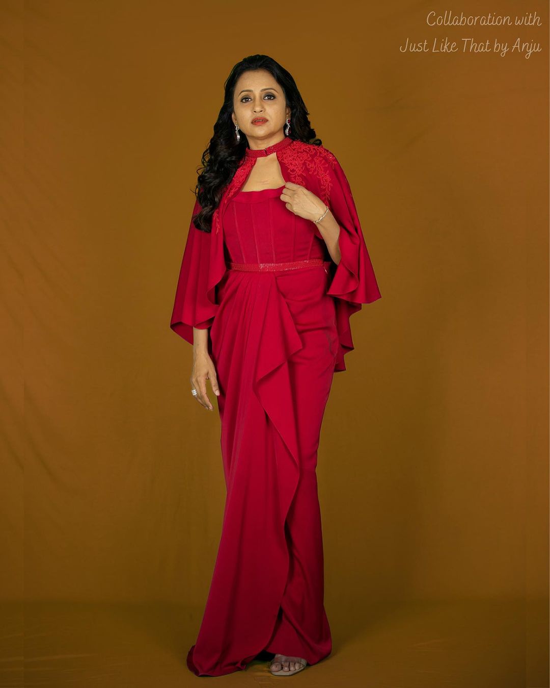 Suma kanakala looks trendy in this outfit-Kanakala Latest, Kanakala, Kanakala Shows, Anchorsuma Photos,Spicy Hot Pics,Images,High Resolution WallPapers Download