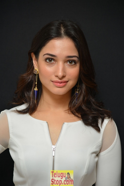 Tamannaah latest stills- Photos,Spicy Hot Pics,Images,High Resolution WallPapers Download