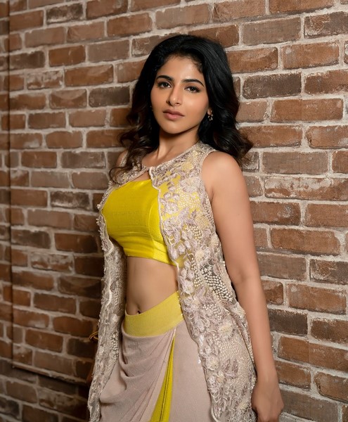 Tamil beauty aishwarya menon pictures with cute beauty in stunning looks-Actressiswarya, Aishwarya Menon, Aishwaryamenon, Ishwarya Menon, Iswarya Menon, Iswaryamenon Photos,Spicy Hot Pics,Images,High Resolution WallPapers Download