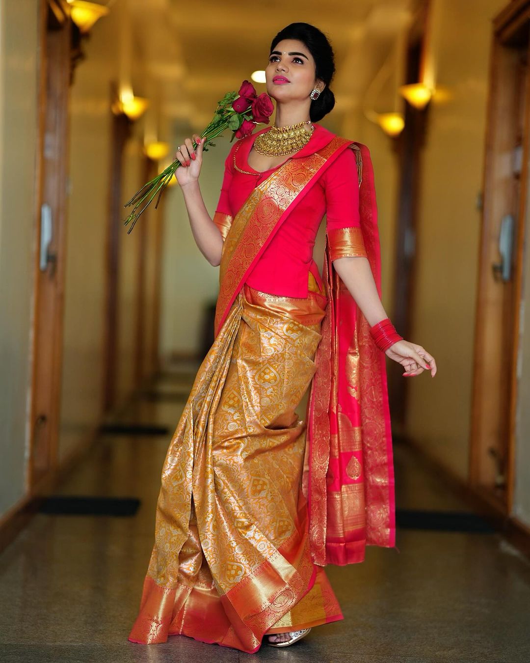 Television presenter varsha traditional attire-Anchor Varsha, Presentervarsha, Varsha Photos,Spicy Hot Pics,Images,High Resolution WallPapers Download