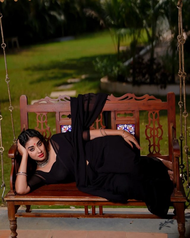 Telugu anchor bhanu sree fire handle in this black saree images-Bhanusree, Bhanu Sree, Bhanu Sree Pics Photos,Spicy Hot Pics,Images,High Resolution WallPapers Download