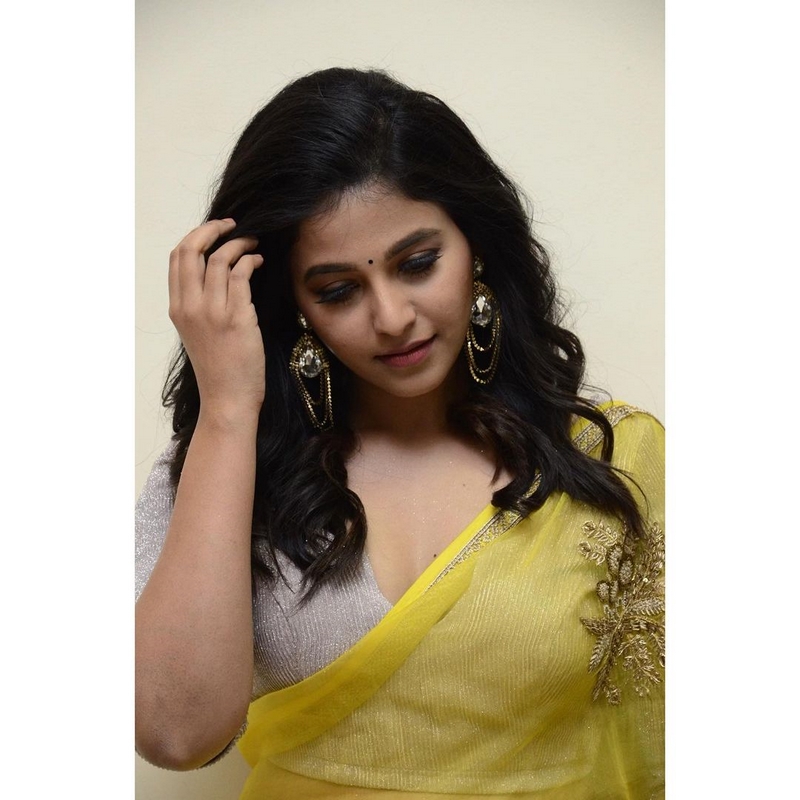 Telugu heroin anjali yellow saree beautiful images-Anjali, Anjalilatest, Anjali Spicy, Wishes, Happy Photos,Spicy Hot Pics,Images,High Resolution WallPapers Download