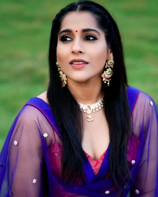 These pictures of rashmi gautam sankranti special photoshoot-Rashmigautam, Actressrashmi, Rashmi Gautam, Watchstylish Photos,Spicy Hot Pics,Images,High Resolution WallPapers Download