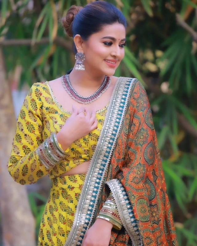 Tollywood bapu bomma actress sneha pretty looks-Actresssneha, Actressneha, Actress Sneha, Sneha Photos,Spicy Hot Pics,Images,High Resolution WallPapers Download