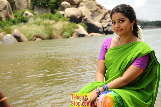 Tripura movie new stills- Photos,Spicy Hot Pics,Images,High Resolution WallPapers Download