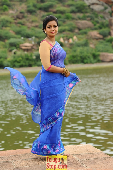 Tripura movie new stills- Photos,Spicy Hot Pics,Images,High Resolution WallPapers Download