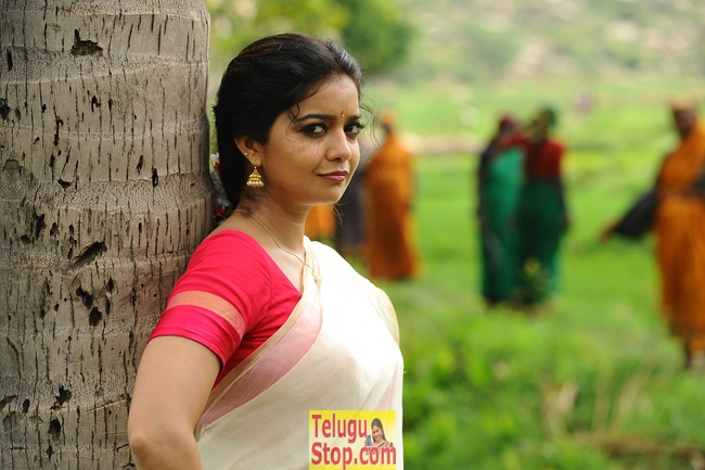Tripura movie new stills- Photos,Spicy Hot Pics,Images,High Resolution WallPapers Download