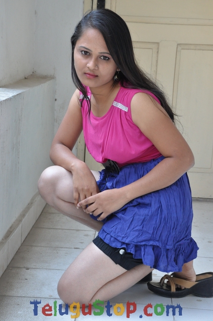 Usha new pics- Photos,Spicy Hot Pics,Images,High Resolution WallPapers Download