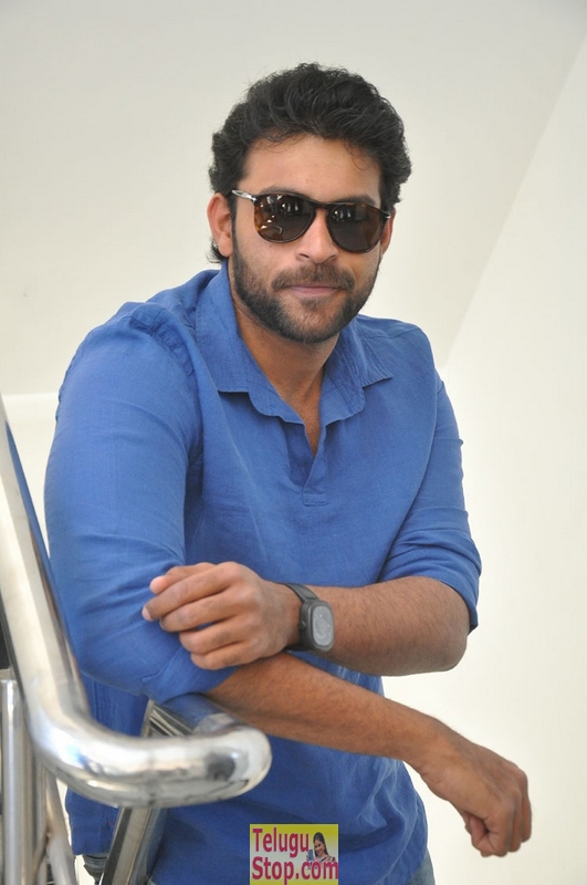 Varun tej latest stills- Photos,Spicy Hot Pics,Images,High Resolution WallPapers Download