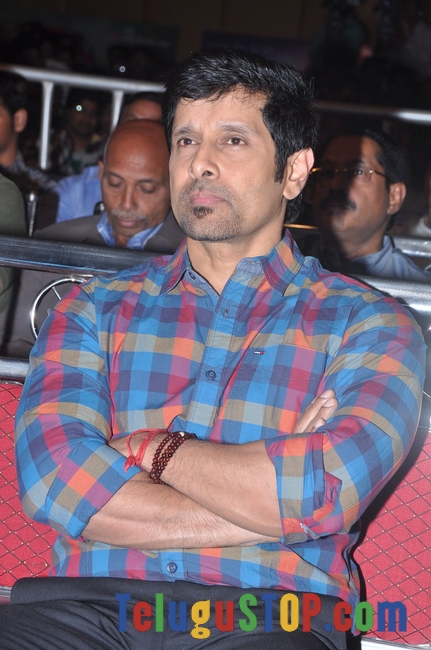 Vikram new stills- Photos,Spicy Hot Pics,Images,High Resolution WallPapers Download