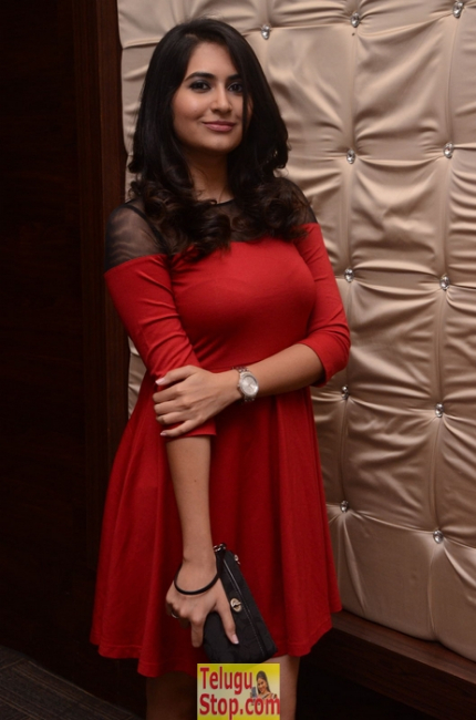 Vyoma nandi stills- Photos,Spicy Hot Pics,Images,High Resolution WallPapers Download