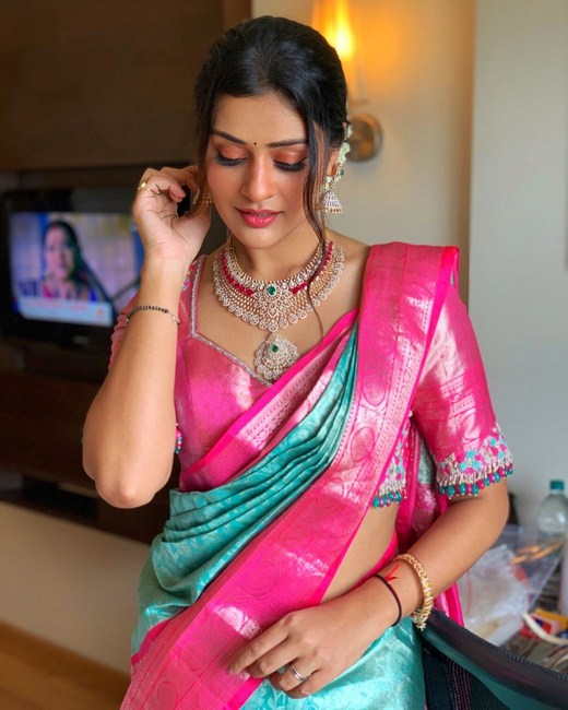Watch this stylish pictures of payal rajput-Actresspayal, Payal Rajput, Payalrajput, Sana Khan, Watchstylish Photos,Spicy Hot Pics,Images,High Resolution WallPapers Download