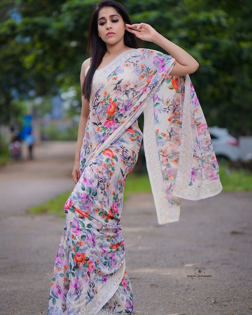 Watch this stylish pictures of tollywood actress rashmi gautam-Rashmigautam, Actressrashmi, Rashmi Gautam, Watchstylish Photos,Spicy Hot Pics,Images,High Resolution WallPapers Download