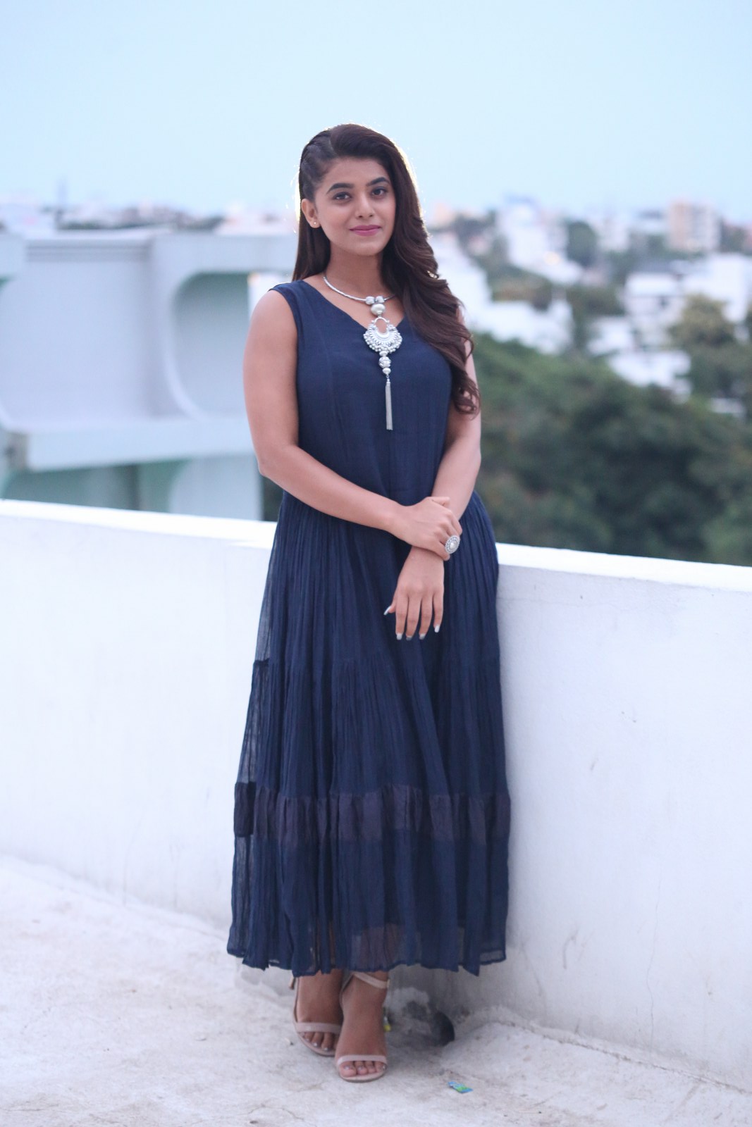 Yamini bhaskar latest photos 2- Photos,Spicy Hot Pics,Images,High Resolution WallPapers Download