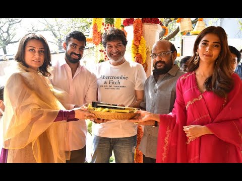  Superstar Mahesh Babu Trivikram, Haarika And Hassine Creations, Goes On Floors M-TeluguStop.com