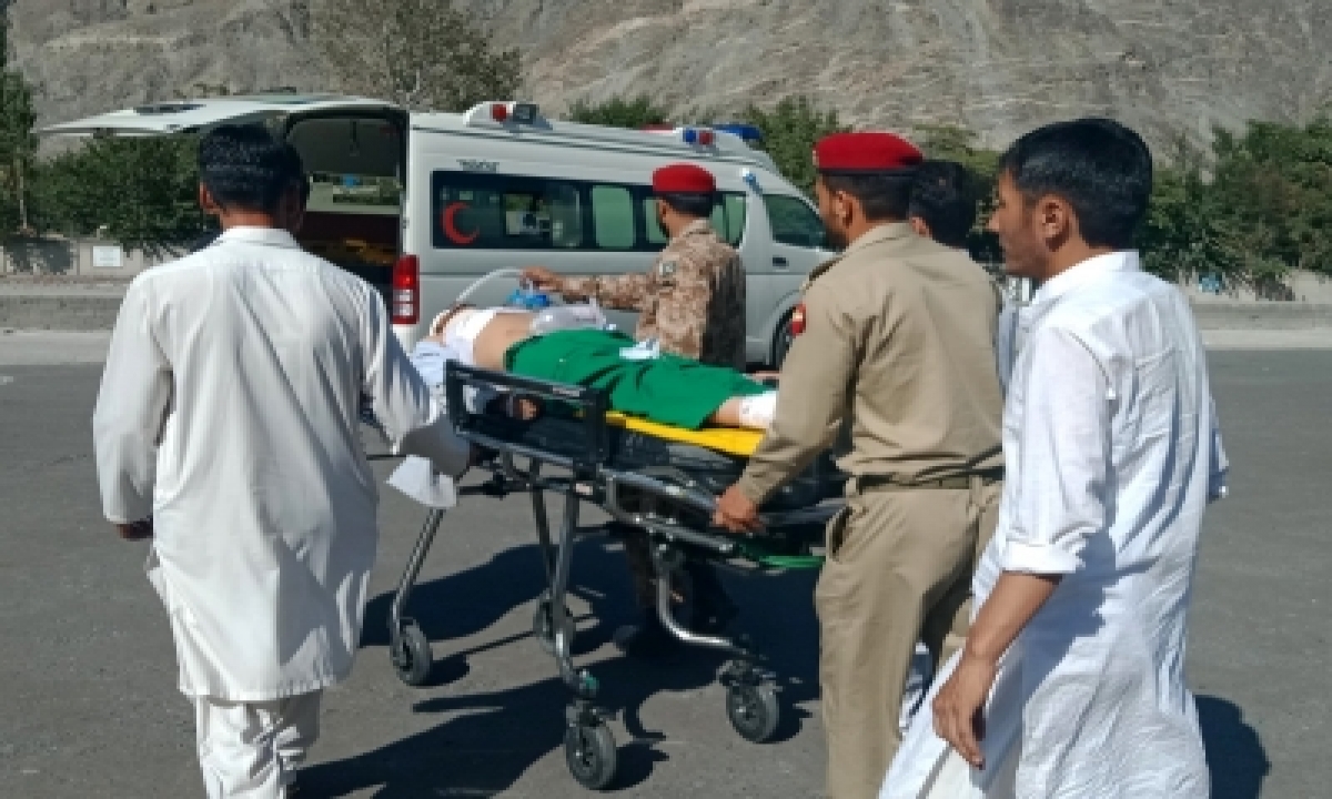  8 Killed In Pakistan Road Accident-TeluguStop.com