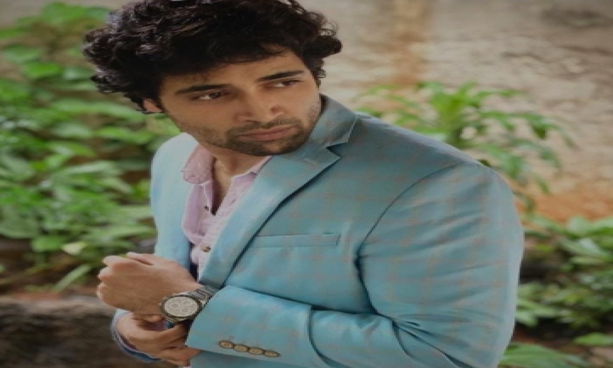  Adivi Sesh Back Home From Hospital After Recovering From Dengue-TeluguStop.com