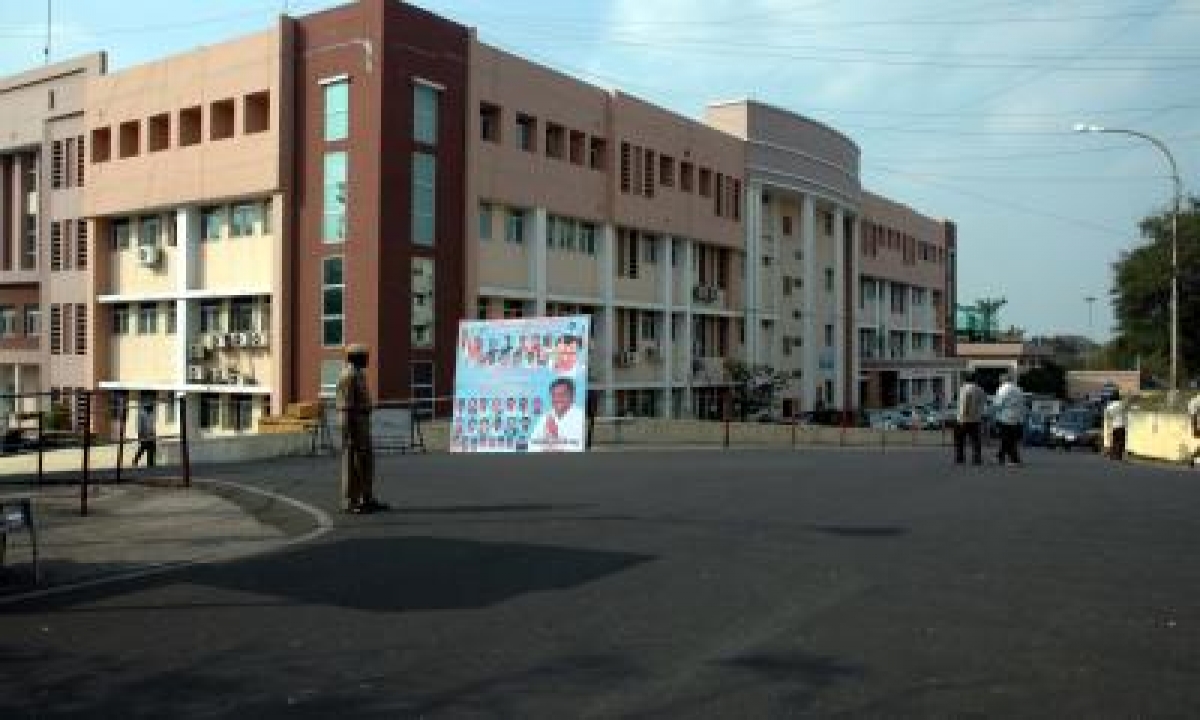  After 4 Covid Deaths, Andhra Secretariat Employees Seek Wfh Facility-TeluguStop.com