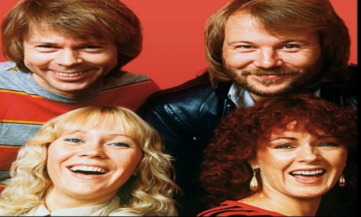  After 40 Years, Abba Song Among Uk Top 10 Singles-TeluguStop.com
