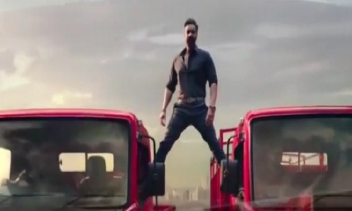  Ajay Devgn To Anand Mahindra: Was Great Shooting Truck Stunt Commercial-TeluguStop.com