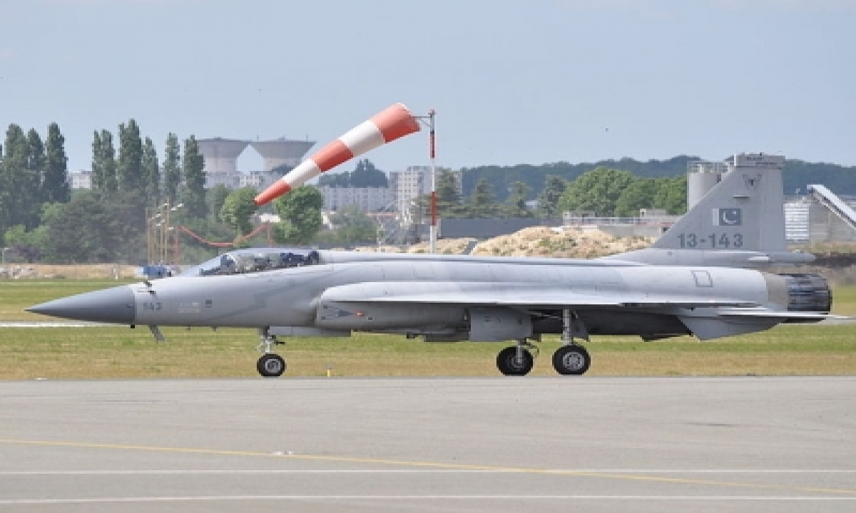  Argentina Plans To Buy 12 Jf-17 Thunder Fighter Jets From Pakistan-TeluguStop.com