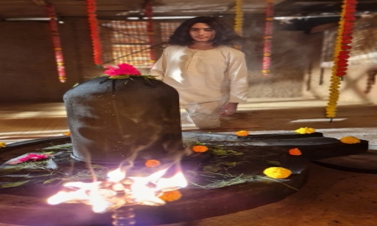  Arya Mahajan To Essay Shirdi Sai Baba In New Series-TeluguStop.com