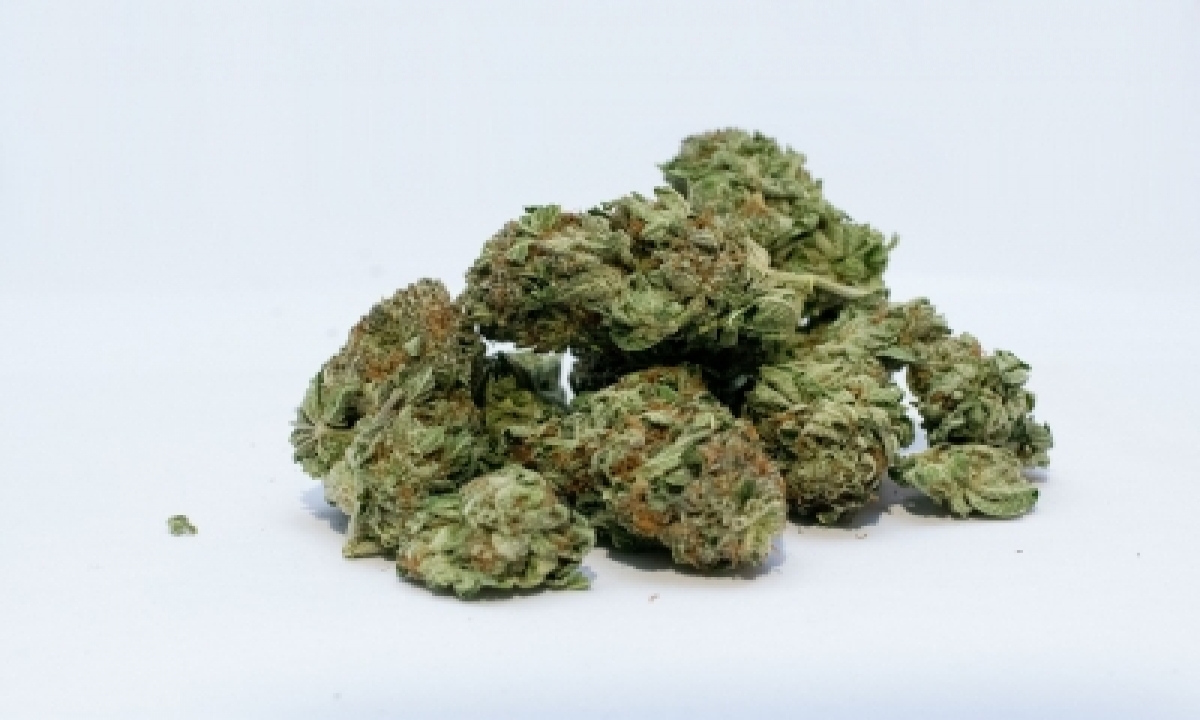  B’luru Police Seize 20 Kg Marijuana From Secret Chamber Of Car-TeluguStop.com